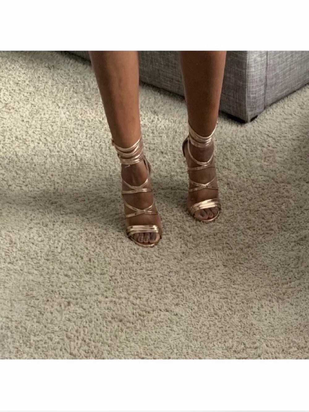 Steve Madden Gold Strappy Stiletto Sandals - new with box - Picture 5 of 6